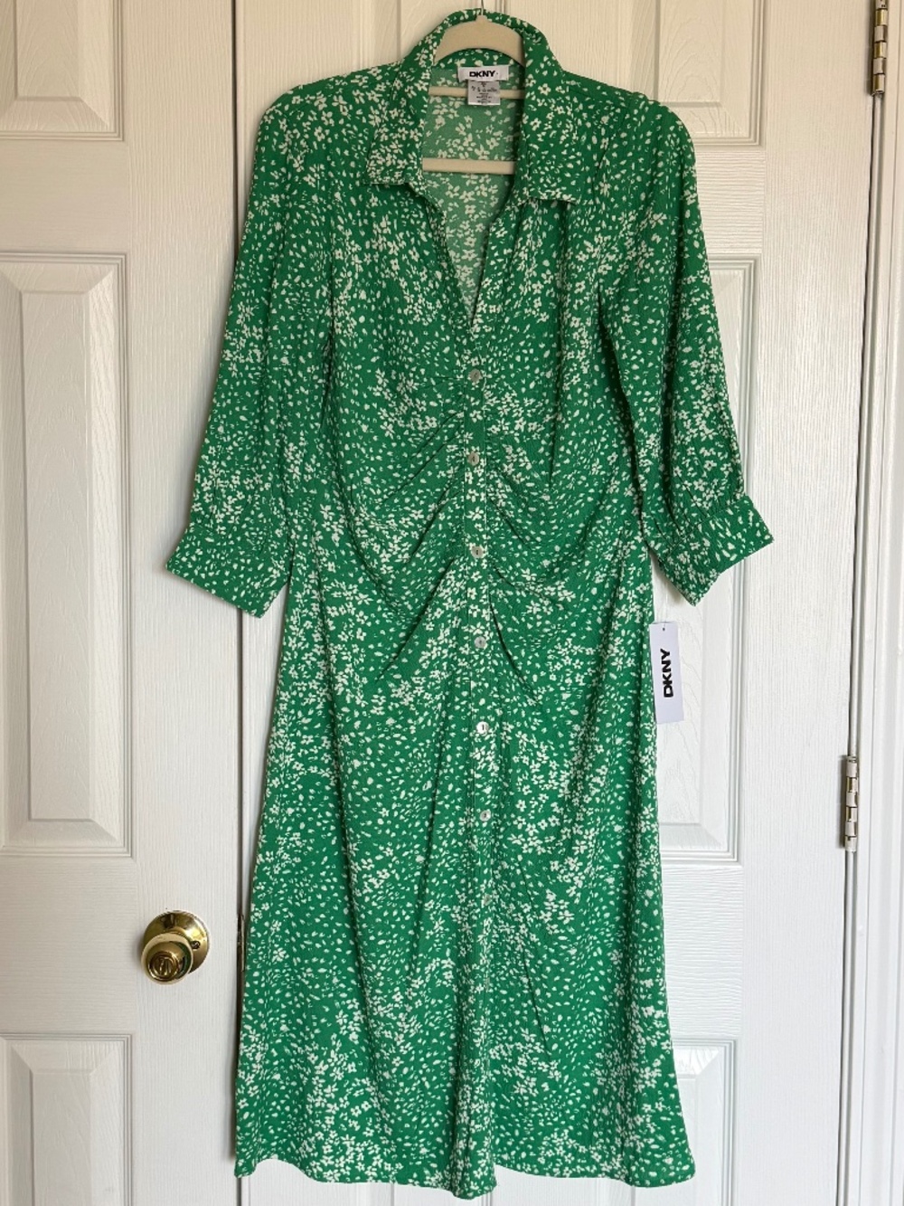 NWT DKNY Floral Print Ruched Front Green Midi Dress Size 8